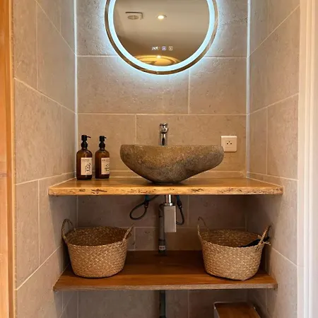 Au Bord D'un Etang Prive, Et Son Sauna Loubeyrat