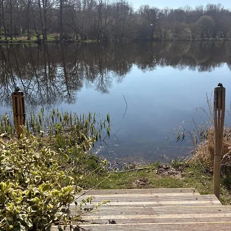 Au Bord D'un Etang Prive, Et Son Sauna 3*
